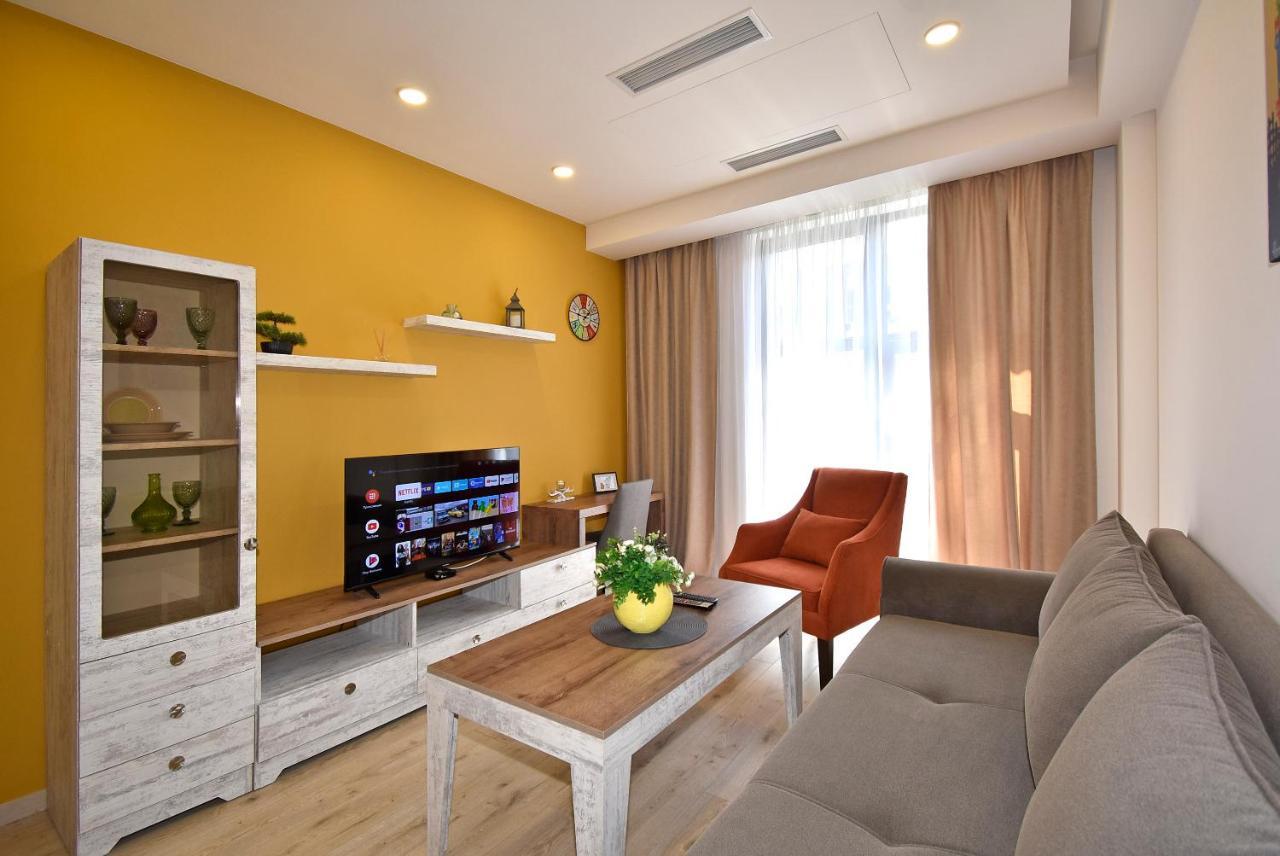 Home4You Apartments On Koghbatsi Jereván Kültér fotó
