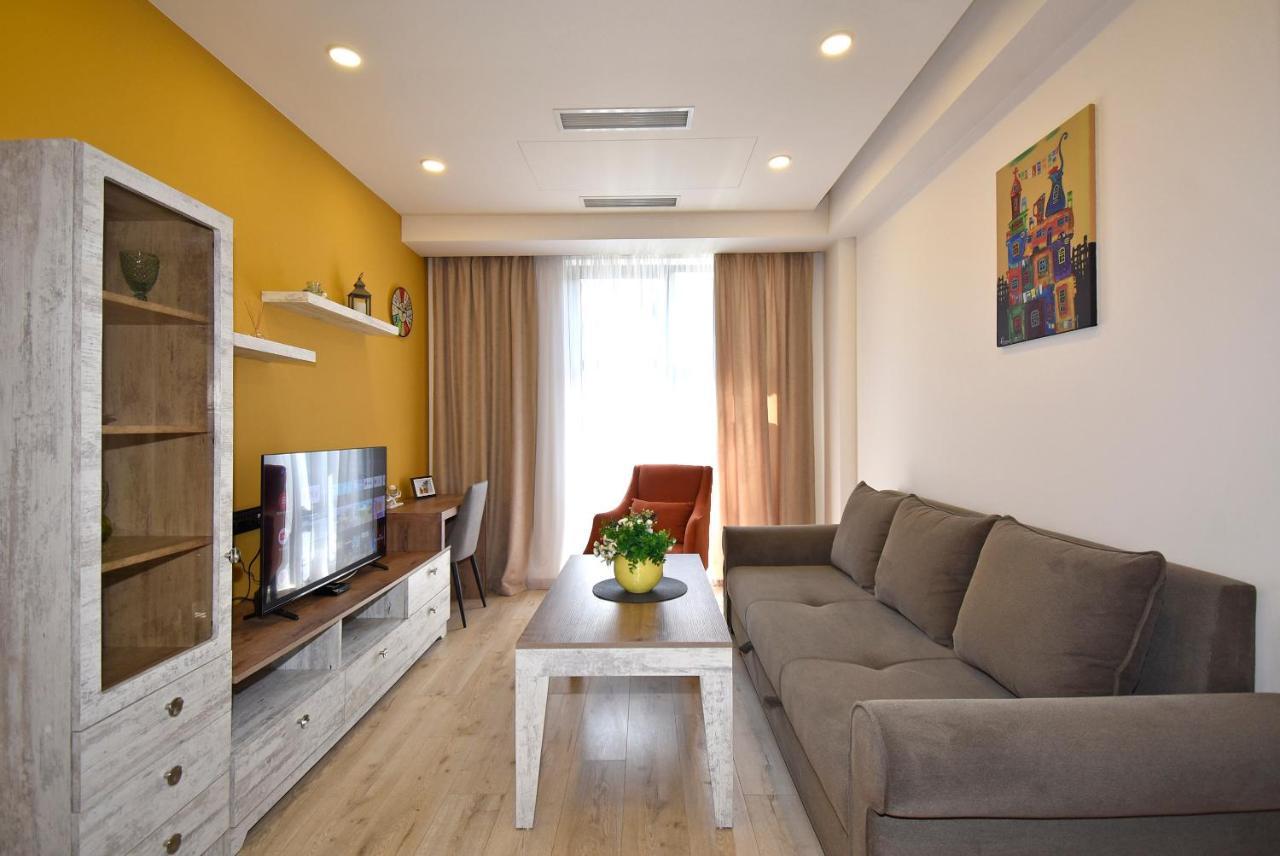 Home4You Apartments On Koghbatsi Jereván Kültér fotó