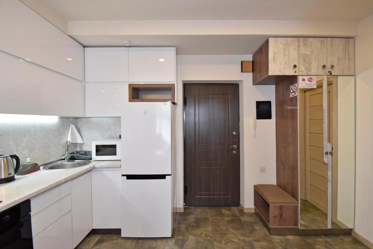 Home4You Apartments On Koghbatsi Jereván Kültér fotó