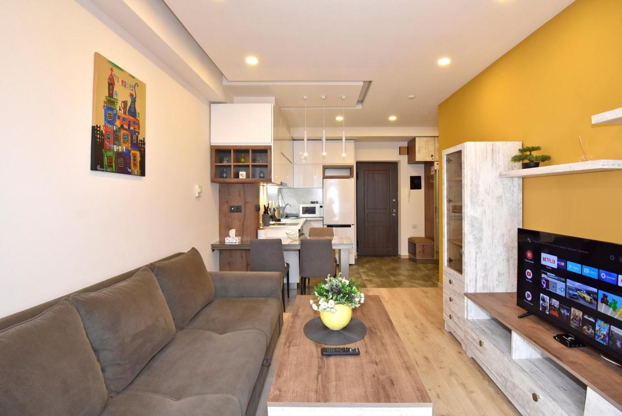 Home4You Apartments On Koghbatsi Jereván Kültér fotó
