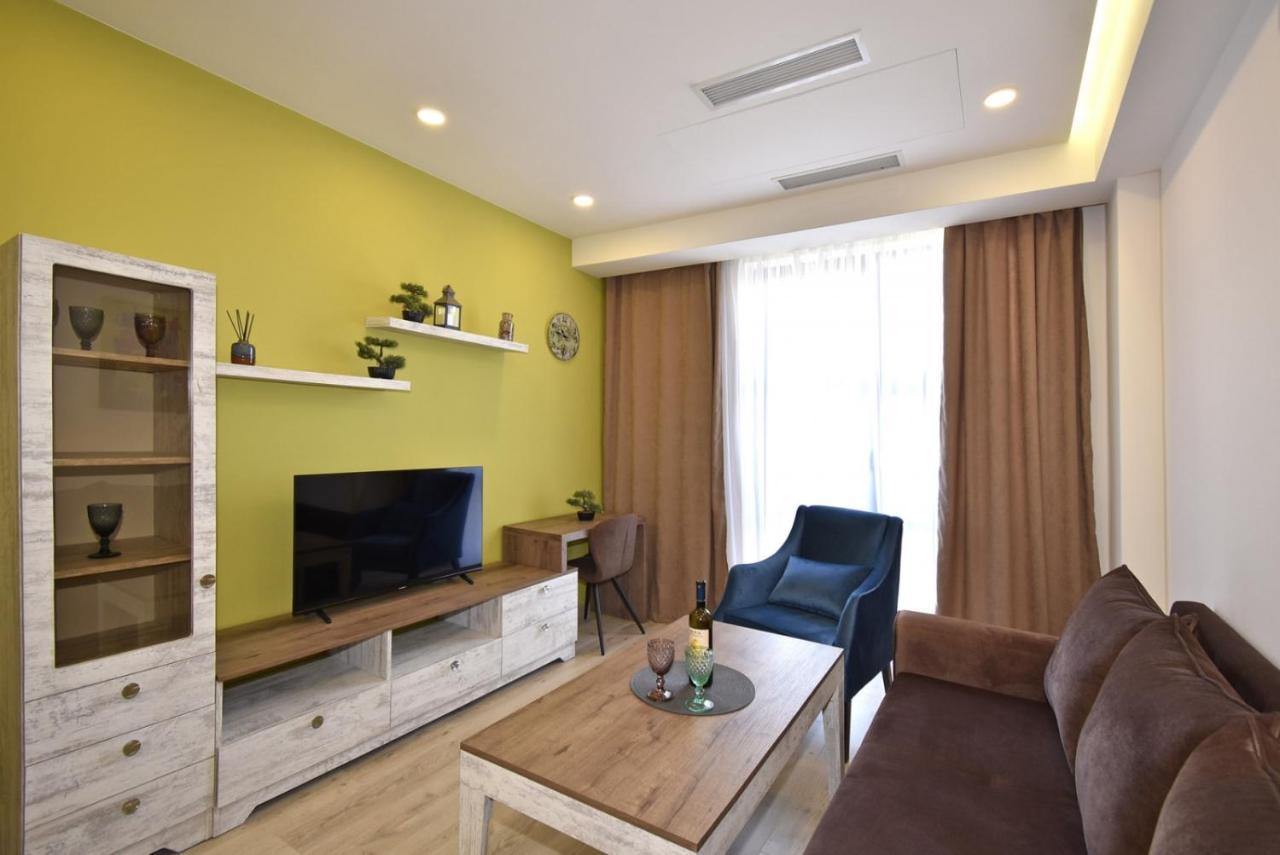 Home4You Apartments On Koghbatsi Jereván Kültér fotó